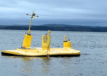 Oscilla Power déploie un prototype de convertisseur d'énergie des vagues Triton