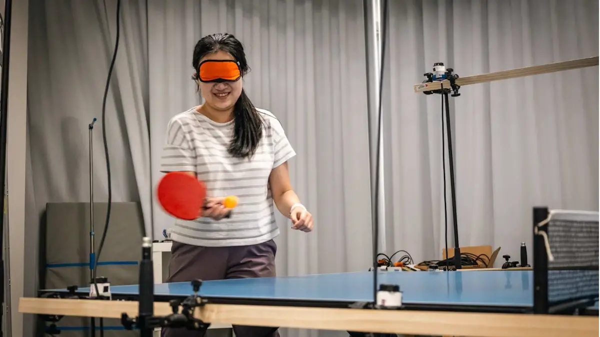 Le ping-pong en 3D pour les aveugles grâce à une technologie sonore