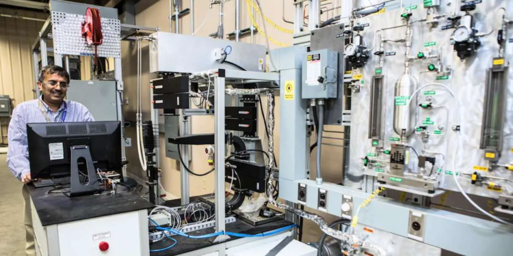 Comment le NETL convertit-il le CO2 en biocarburant et additifs ?