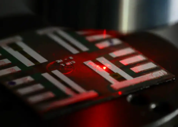 Imec développe un nouveau type de LED à base de pérovskite