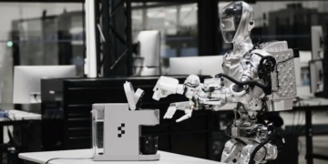 Le robot 'Figure' apprend à préparer le café par observation