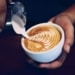 Ce que le café crème peut nous apprendre sur la physique quantique