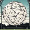 La construction en forme de ballon de football à partir de matériaux semi-conducteurs 2D