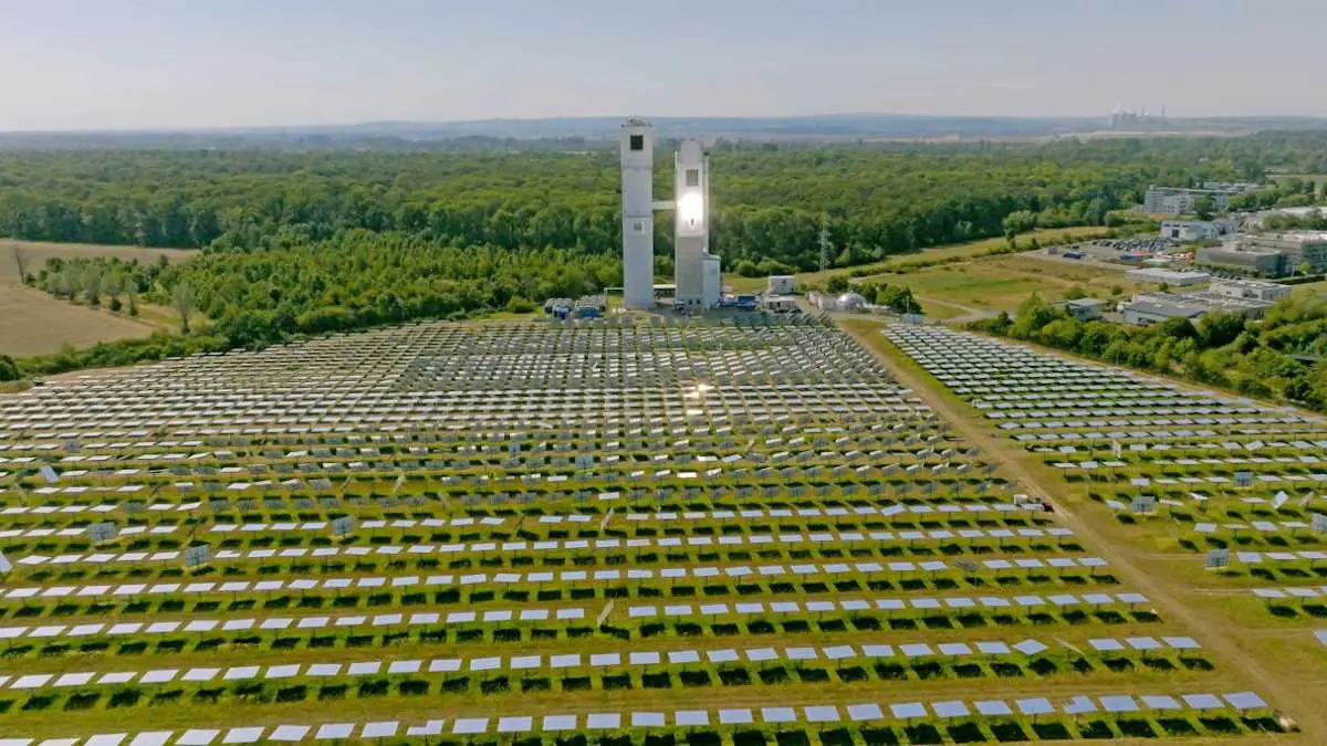 Quand la lumière du soleil devient un carburant