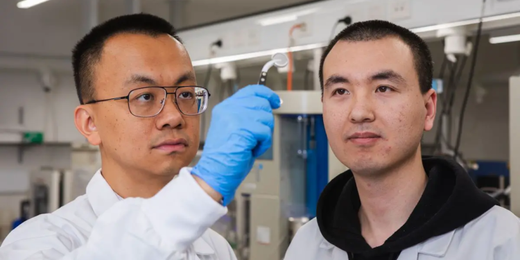 Les nouvelles piles à eau restent froides sous pression