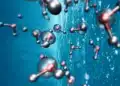 L'énigme de l'eau liquide élucidée