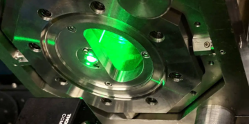 L'observation au laser d'électrons en rotation pulvérise le record mondial de précision