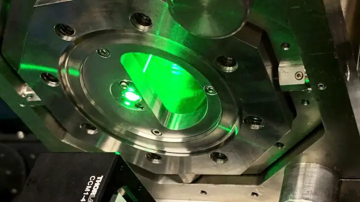 L'observation au laser d'électrons en rotation pulvérise le record mondial de précision