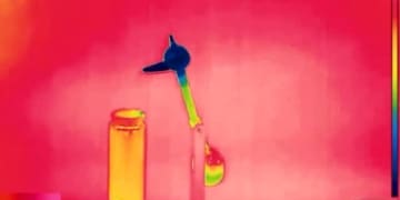 Un générateur d'électricité inspiré du jouet de l'oiseau buveur