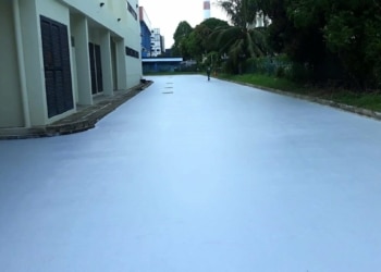 Singapour expérimente une méthode innovante pour rafraîchir ses rues