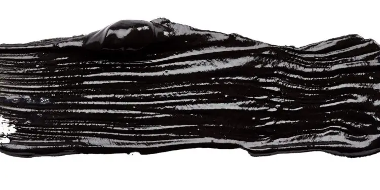 Cette peinture noire hautement réfléchissante rend les objets plus visibles