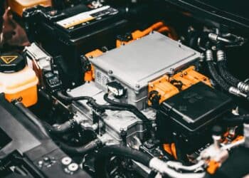 Comment fonctionne le moteur d’une voiture électrique ?