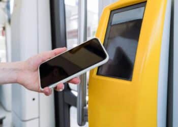 Comment l'IoT peut améliorer la sécurité dans les transports publics ?