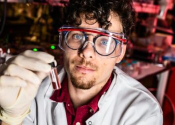 Des progrès importants dans la stabilité des cellules solaires en pérovskite