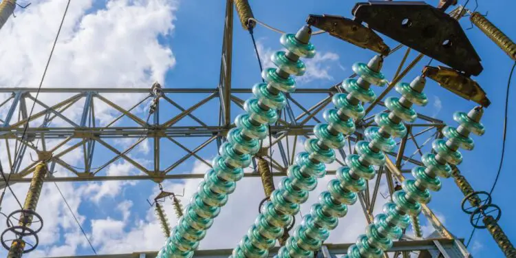 HVDC : Réduire les pertes d'énergie de 50 % sur les longues distances
