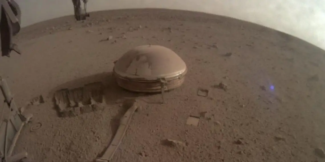Mars : l'eau enfouie détectée grâce aux séismes ? Une étude révèle...