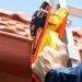 Échelles instables ? La solution Lock Jaw Ladder Grip pour éviter les accidents
