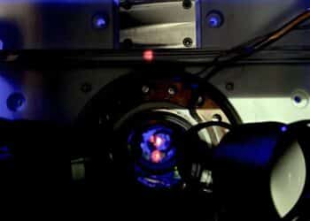 Le JILA met au point l'horloge atomique la plus précise du monde basée sur un laser