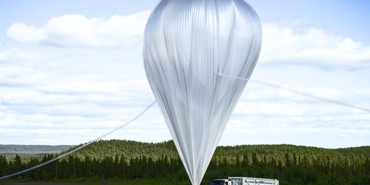Un ballon stratosphérique géant décolle : quelles découvertes en perspective ?