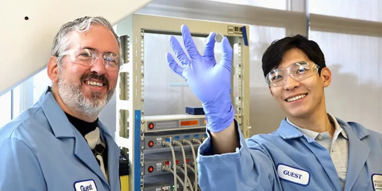 Un nouveau revêtement pour batteries pourrait changer l'aviation électrique