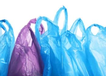 Quand les plastiques usagés se recyclent en composants pour l'électronique