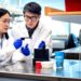 Quelle quantité de microplastiques buvez-vous ? Un outil vous l'indique en quelques minutes