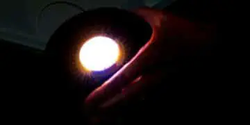 Lumière bleue et orange : un nouvel outil pour réguler notre horloge interne