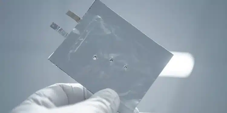 Cette nouvelle batterie solide qui pulvérise les records de densité énergétique