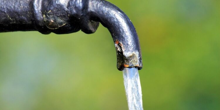 Traitement de l'eau : l'IA prédit la concentration d'ions avec une précision inédite