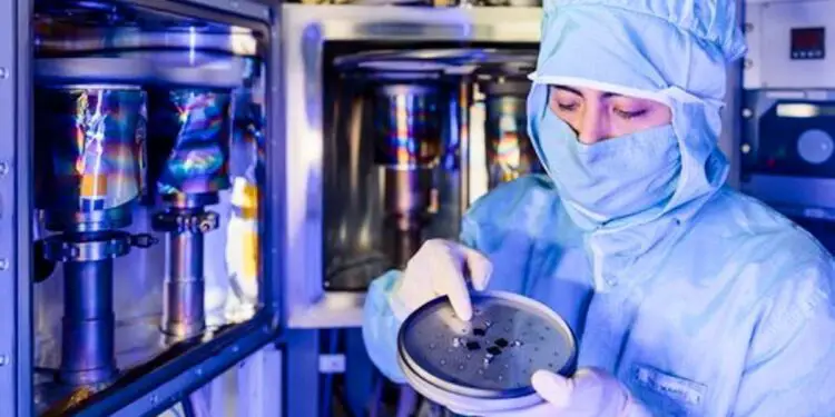 Ilmenau relève le défi des matériaux rares dans la technologie solaire