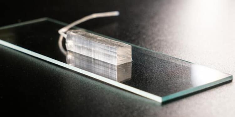 L'art du tenon et mortaise adapté à la fabrication de microparticules high-tech