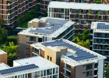 Panneaux solaires : comment ils transforment nos températures urbaines ?