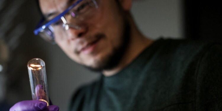 Une lumière torsadée 100 fois plus brillante que les méthodes traditionnelles