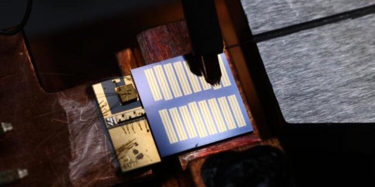 Le futur de la métrologie optique tient désormais dans un centimètre carré