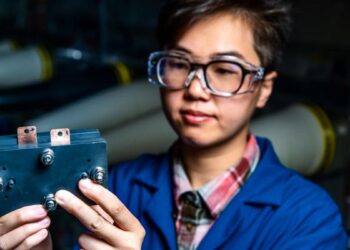 Une batterie cinq fois plus petite conserve des performances identiques aux systèmes standards