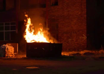Brûler des déchets est un moyen sale de produire de l'énergie, mais c'est la solution la moins mauvaise tant que nous n'aurons pas mis en place un système de recyclage.
