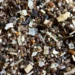 Une étude révèle qu'un kilogramme de compost contient jusqu'à 16 000 particules microplastiques