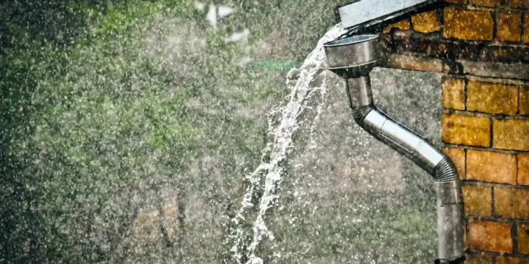 Un pas vers l'exploitation de l'énergie propre de l'eau de pluie