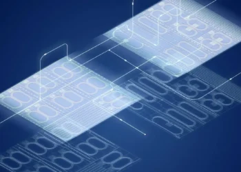 Une puce unique génère de courts éclats de lumière pour la détection et la spectroscopie