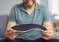 Une semelle intelligente portable peut suivre la façon dont vous marchez, courez et vous tenez debout