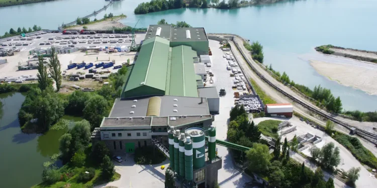 En Alsace, une filière transforme le CO2 agricole en puits de carbone durable