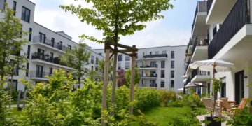 Comment repérer un programme immobilier écologique sans tomber dans le "greenwashing" ?
