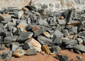 Technologies d’Extraction Directe du Lithium (DLE) : adaptation pour les chaînes d’approvisionnement des véhicules électriques et du stockage sur réseau
