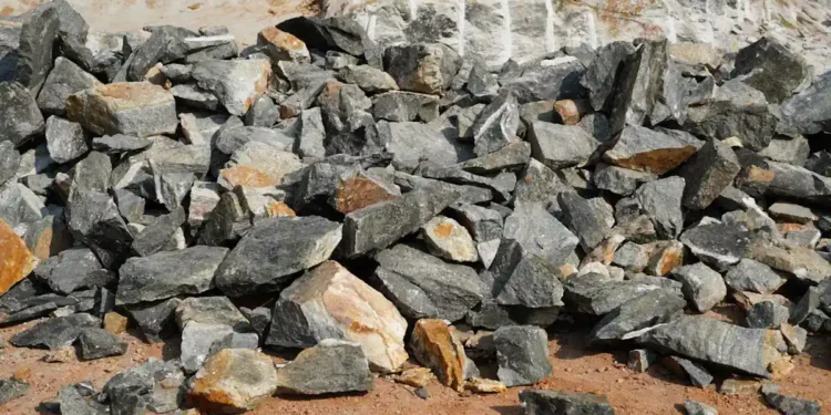 Technologies d’Extraction Directe du Lithium (DLE) : adaptation pour les chaînes d’approvisionnement des véhicules électriques et du stockage sur réseau