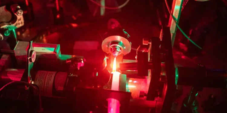 Quand seul un vieux laser encombrant fait l'affaire