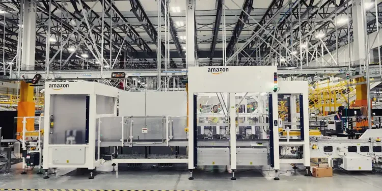 Amazon déploie des machines automatisées pour optimiser l'emballage de millions de commandes en Europe