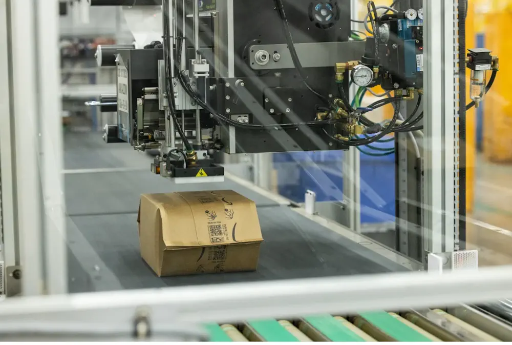 Amazon déploie des machines automatisées pour optimiser l'emballage de millions de commandes en Europe