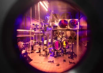 ZEUS : un laser d'une puissance inédite ouvre de nouvelles frontières à la science