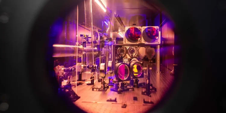 ZEUS : un laser d'une puissance inédite ouvre de nouvelles frontières à la science