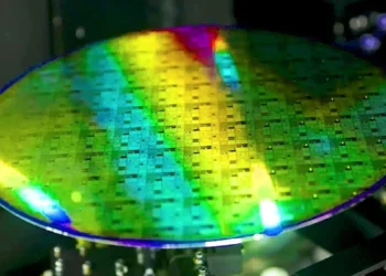 Réalisation de la plus faible puissance d'écriture au monde pour une cellule SOT-MRAM à haute vitesse
